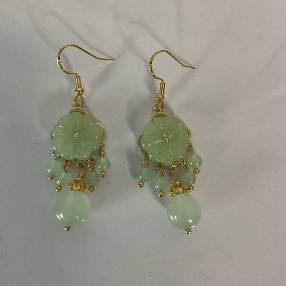 🐘 925 Sterling Silver Natural Jade Earrings - Picture 8 of 10
